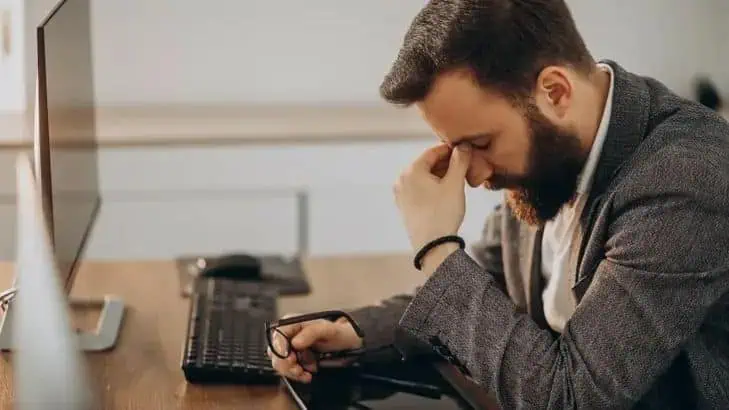 من الإبر والمناظير إلى المثلث الذهبي قصة أم عبدالعزيز